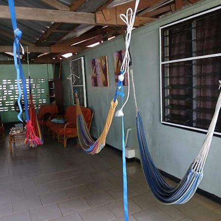 Unu Pikin Guesthouse Παραμαρίμπο Εξωτερικό φωτογραφία
