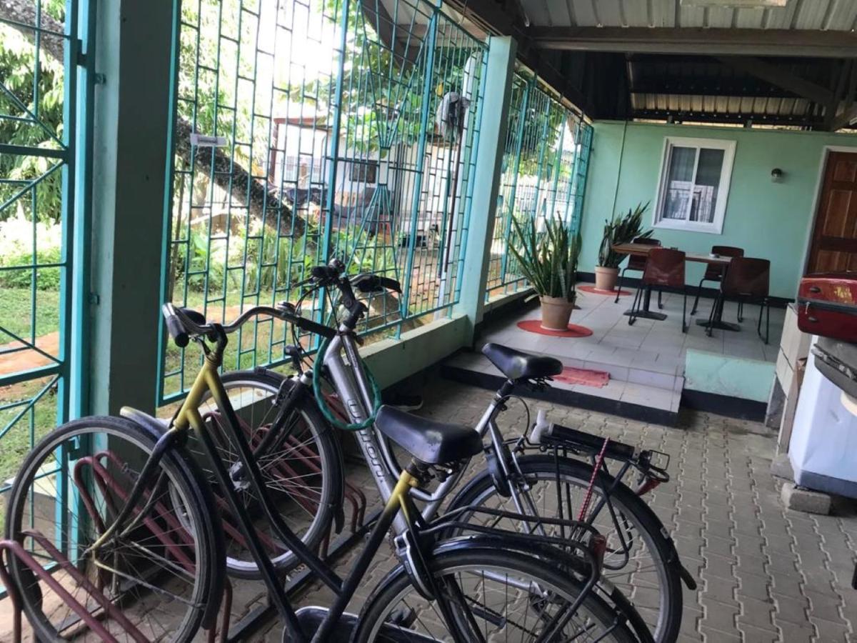 Unu Pikin Guesthouse Παραμαρίμπο Εξωτερικό φωτογραφία