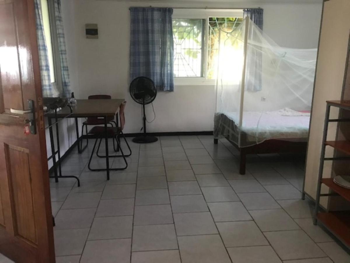 Unu Pikin Guesthouse Παραμαρίμπο Εξωτερικό φωτογραφία