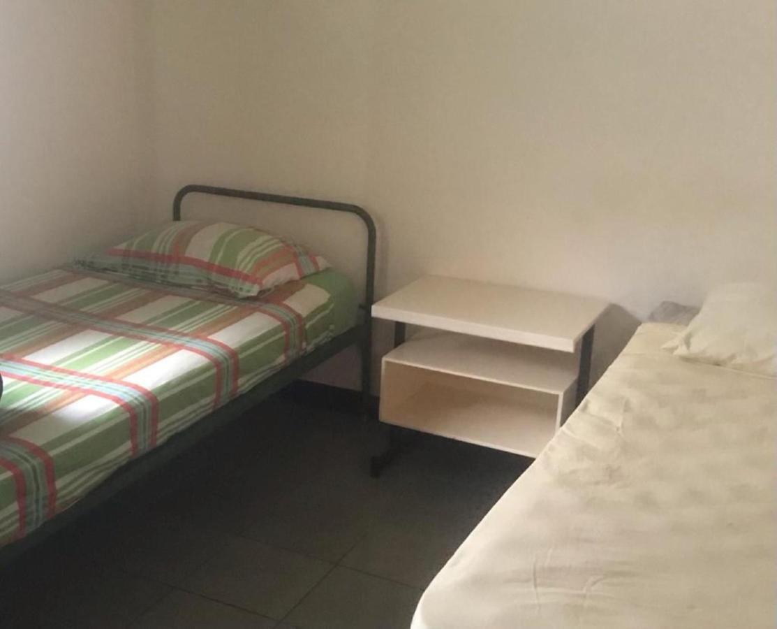 Unu Pikin Guesthouse Παραμαρίμπο Εξωτερικό φωτογραφία