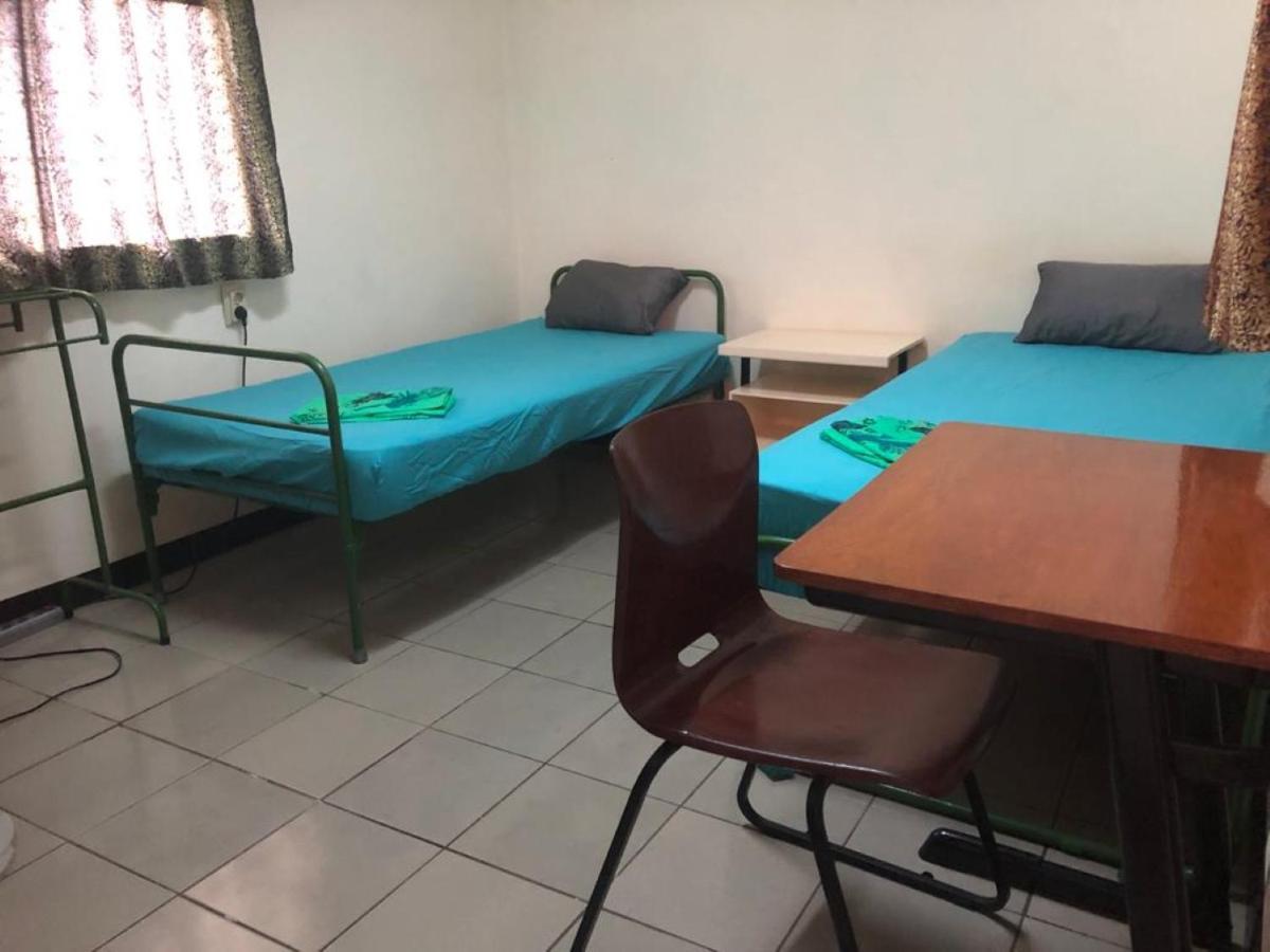 Unu Pikin Guesthouse Παραμαρίμπο Εξωτερικό φωτογραφία