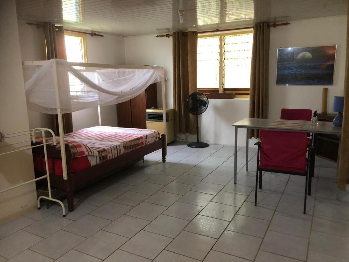 Unu Pikin Guesthouse Παραμαρίμπο Εξωτερικό φωτογραφία