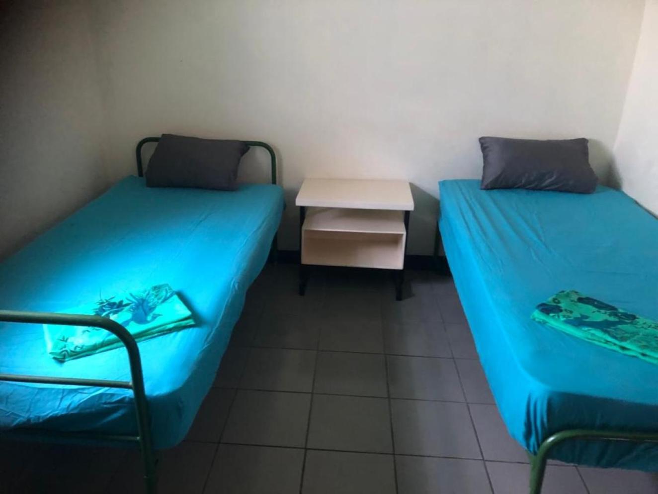 Unu Pikin Guesthouse Παραμαρίμπο Δωμάτιο φωτογραφία